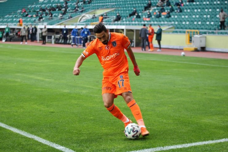 Süper Lig: Konyaspor: 0 - Medipol Başakşehir 0 (Maç devam ediyor)