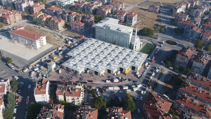 Selçuklu’da Özalkent Kapalı Pazar Yeri açıldı