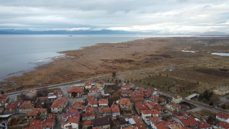 Beyşehir Gölünde su seviyesi azalıyor