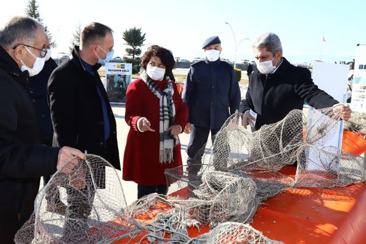 Konya’nın incisi Beyşehir Gölü temizleniyor