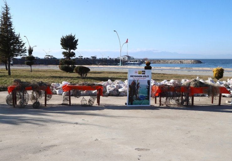 Konya’nın incisi Beyşehir Gölü temizleniyor