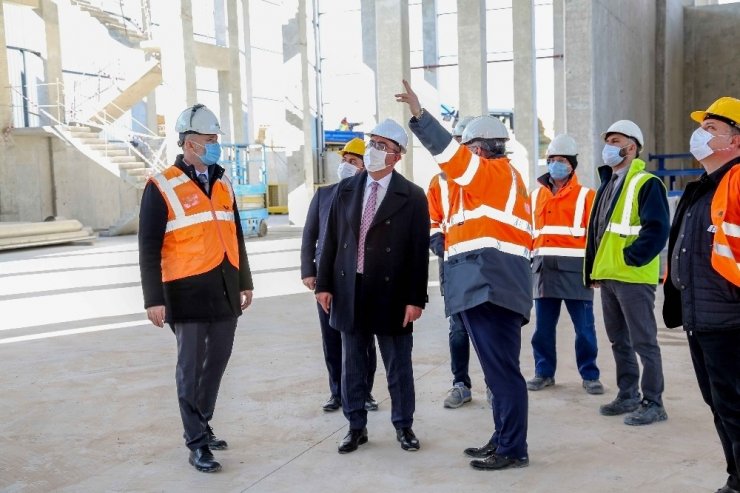 Meram’da atıklar, organomineral gübre ve 15 bin konut için elektriğe dönüşecek