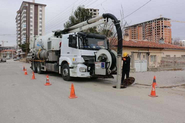 KOSKİ kombine temizlik yapıyor