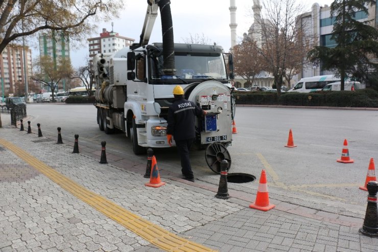 KOSKİ kombine temizlik yapıyor