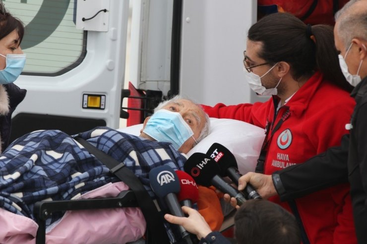 Türk halk bilimci Başgöz ambulans uçakla ABD’den Ankara’ya getirildi