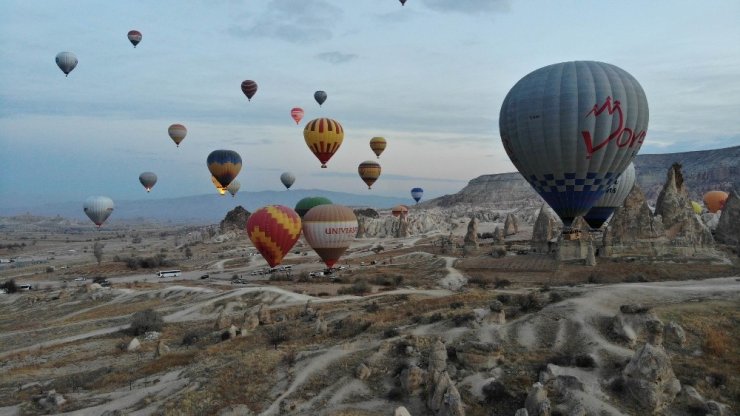 Kapadokya’da balon turları iptal edildi