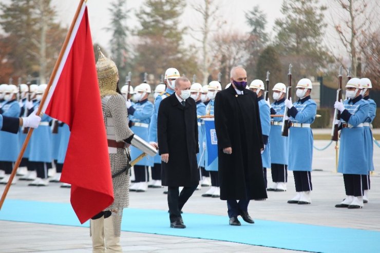 Cumhurbaşkanı Erdoğan, Arnavutluk Başbakanını resmi törenle karşıladı