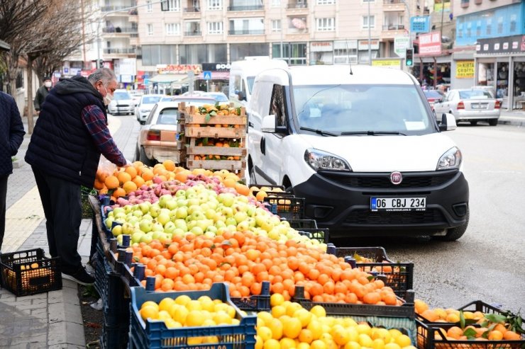 Mamak Zabıtası’ndan kaldırım işgal denetimi