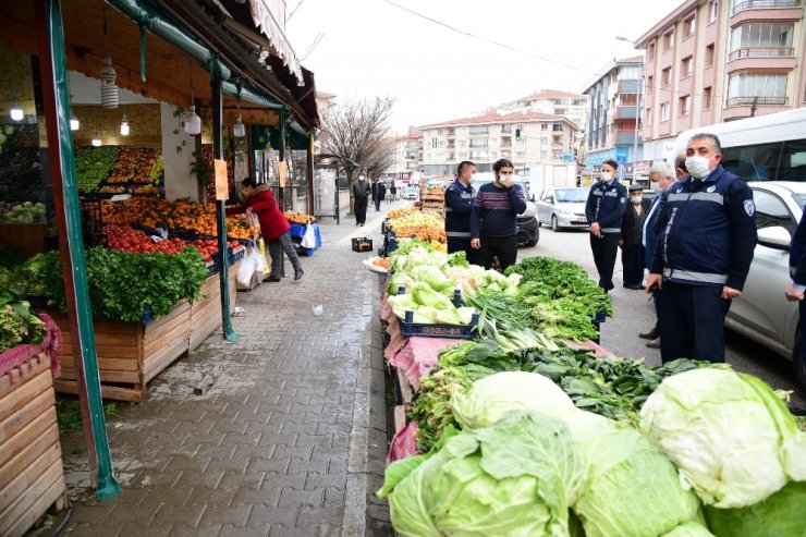 Mamak Zabıtası’ndan kaldırım işgal denetimi