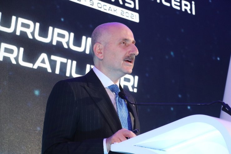 Bakan Karaismailoğlu: "Türksat 5A uydusu, 8 Ocak 04.28’de yörüngesine fırlatılacak"