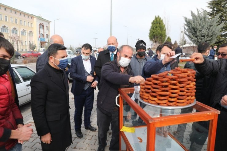 Belediye Başkanı Rasim Arı, esnaf ziyaretlerinde bulundu