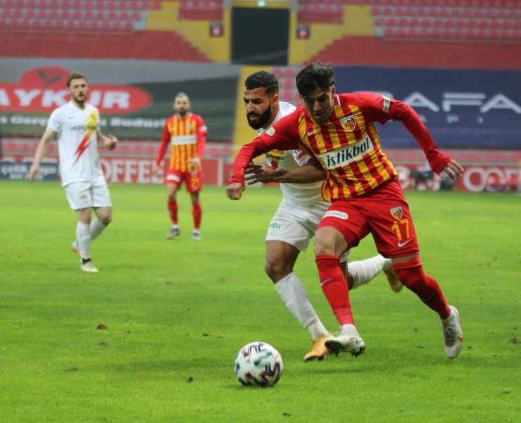 Süper Lig: Kayserispor: 1 - Yeni Malatyaspor: 0 (Maç Sonucu)