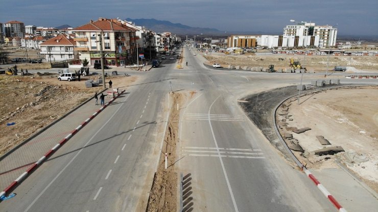 Karaman’da kavşak genişletmesi