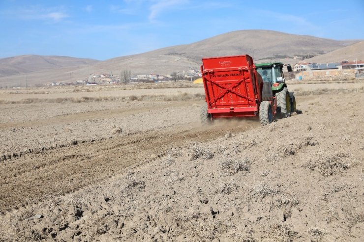 Talaslı çiftçilere destek yeni yılda da sürüyor