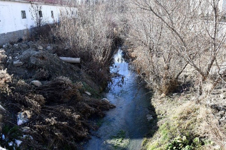 Ankara’da 210 mahallede açıktan akan kanalizasyon suyu kalmayacak