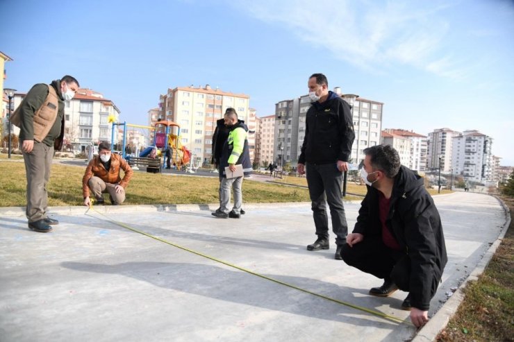 Pursaklar’da parklar ve yürüyüş yolları yenileniyor