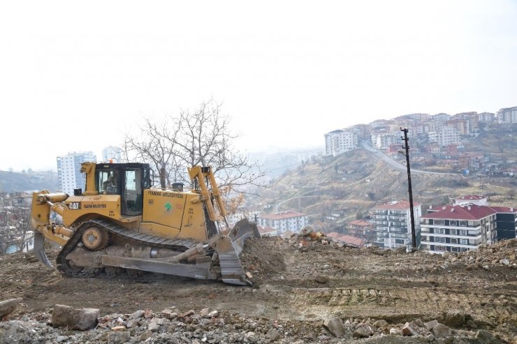 Mamak’ta yol açma çalışmaları hızla sürüyor