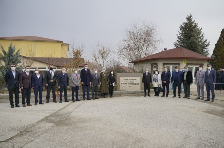 Ankara Üniversitesi’nden parfüm ve kozmetik için akademik adım