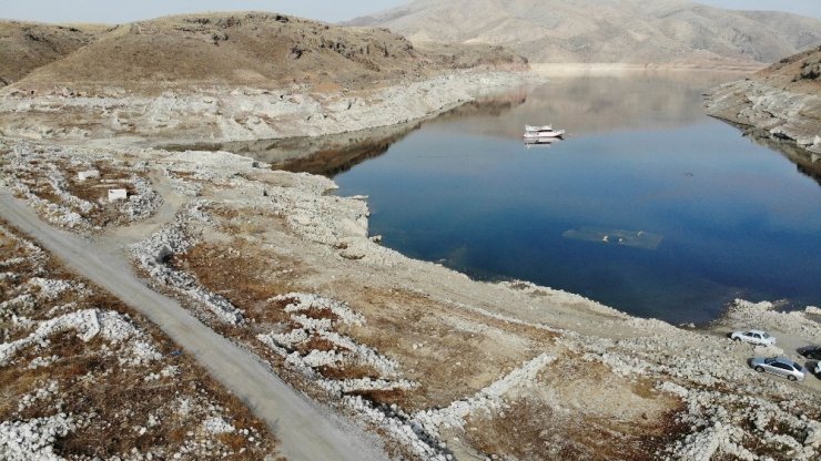 Kayseri’de kuraklık arttı, Yamula Barajı’nda su seviyesi iyice azaldı