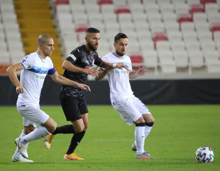 Ziraat Türkiye Kupası: D.G. Sivasspor: 1 - Adana Demirspor: 1 (İlk yarı)