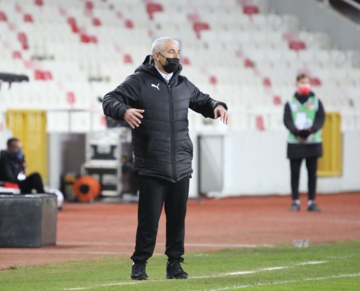 Ziraat Türkiye Kupası: D.G. Sivasspor: 1 - Adana Demirspor: 1 (İlk yarı)