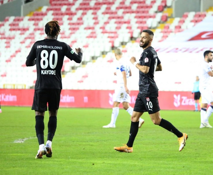 Ziraat Türkiye Kupası: D.G. Sivasspor: 1 - Adana Demirspor: 1 (İlk yarı)