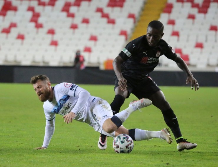 Ziraat Türkiye Kupası: D.G. Sivasspor: 2 - Adana Demirspor: 1 (Maç sonu)