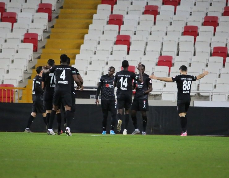 Ziraat Türkiye Kupası: D.G. Sivasspor: 2 - Adana Demirspor: 1 (Maç sonu)