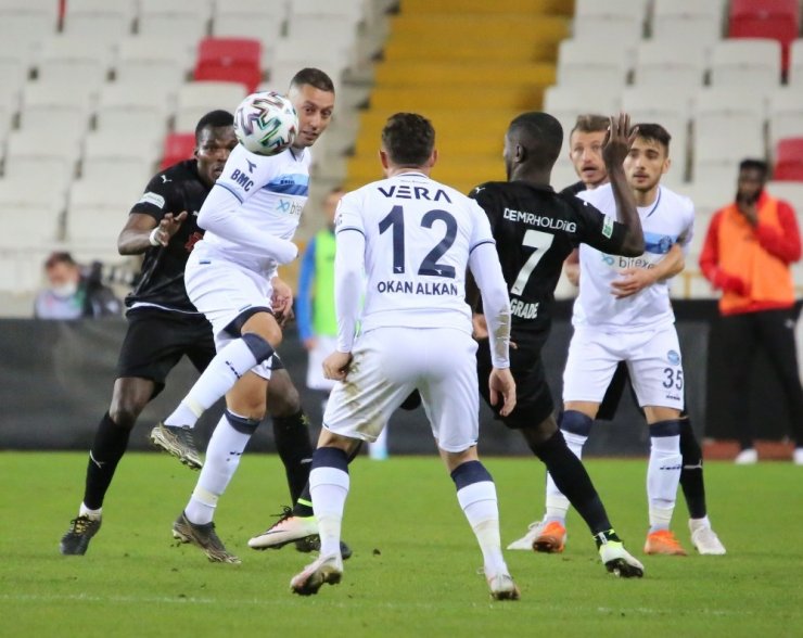 Ziraat Türkiye Kupası: D.G. Sivasspor: 2 - Adana Demirspor: 1 (Maç sonu)