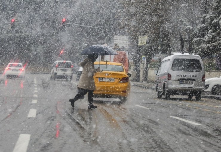 Ankara’dan kar manzaraları