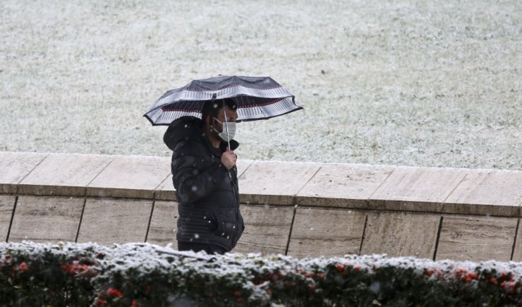 Ankara’dan kar manzaraları