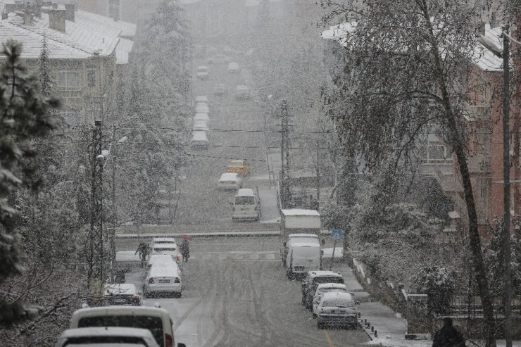 Ankara’dan kar manzaraları