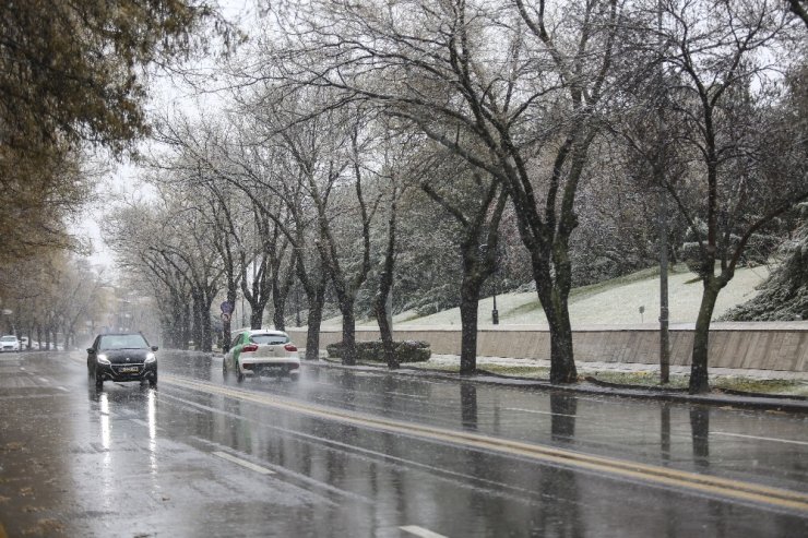 Ankara’dan kar manzaraları