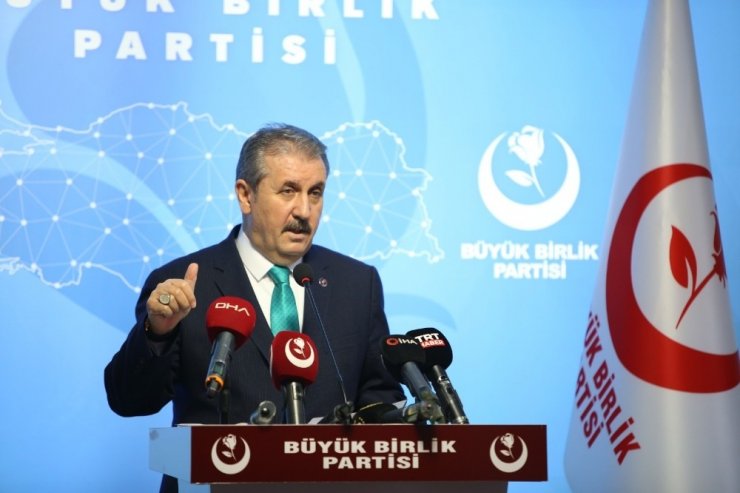 BBP Genel Başkanı Destici: "Kim terörle arasına mesafe koymuyorsa gereği yapılır"