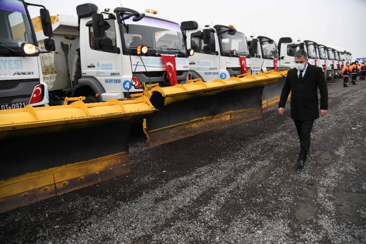 Pursaklar heyecanla beklenen kar yağışına hazır