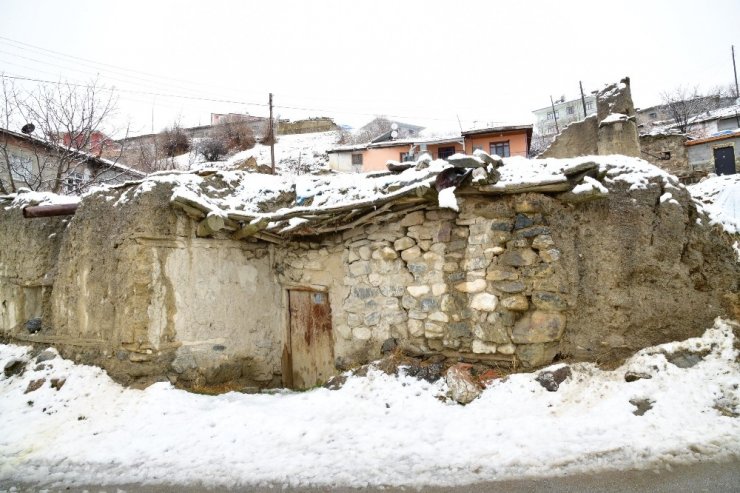 Ankara’da kar kartpostallık görüntüler oluşturdu