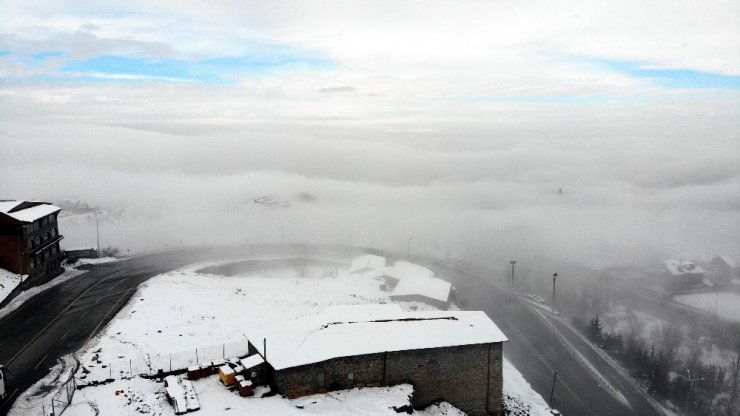 Kayseri’de görsel şölen, kent merkezi sis denizinde kayboldu