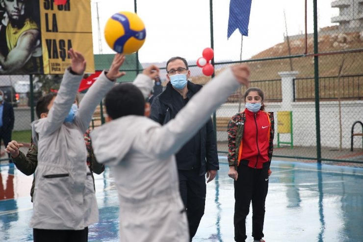 Bakan Kasapoğlu, Siirtli çocukların hayalini gerçeğe dönüştürdü