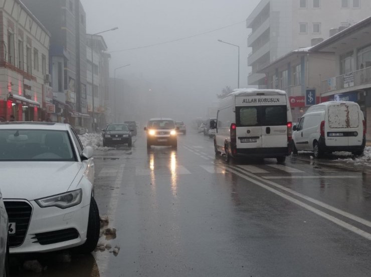 Şarkışla sise teslim oldu