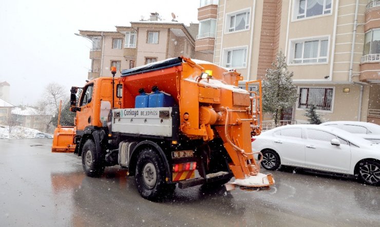 Çankaya Belediyesi kar nöbetinde