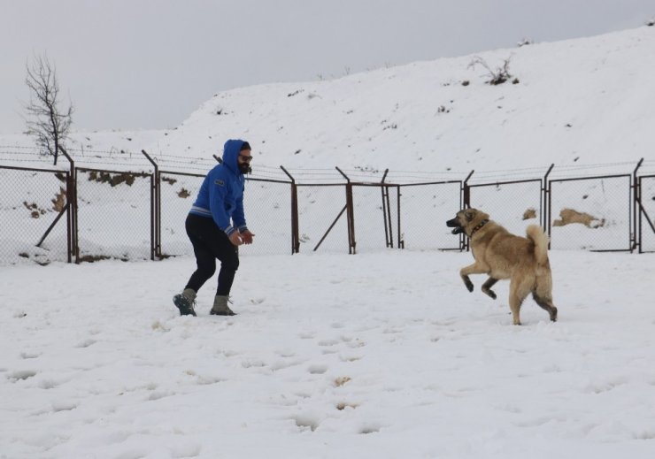 Özlemle beklenen kara en çok sevinin onlar oldu