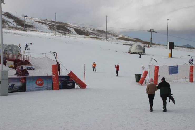 Erciyes yerli ve yabancı turistlere açık