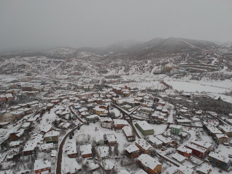 Kartpostallık görüntüler ortaya çıkan kar altındaki Kızılcahamam drone ile görüntülendi