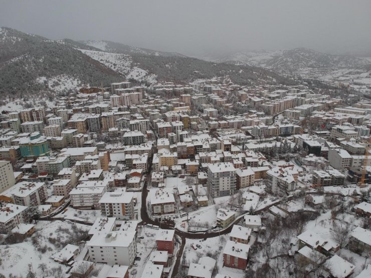 Kartpostallık görüntüler ortaya çıkan kar altındaki Kızılcahamam drone ile görüntülendi