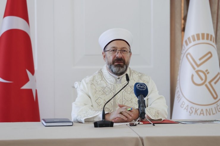 Diyanet İşleri Başkanı Erbaş: "Çocuklara, gençlere ve aileye yönelik hizmetlerimizi en ileri noktaya taşımalıyız"