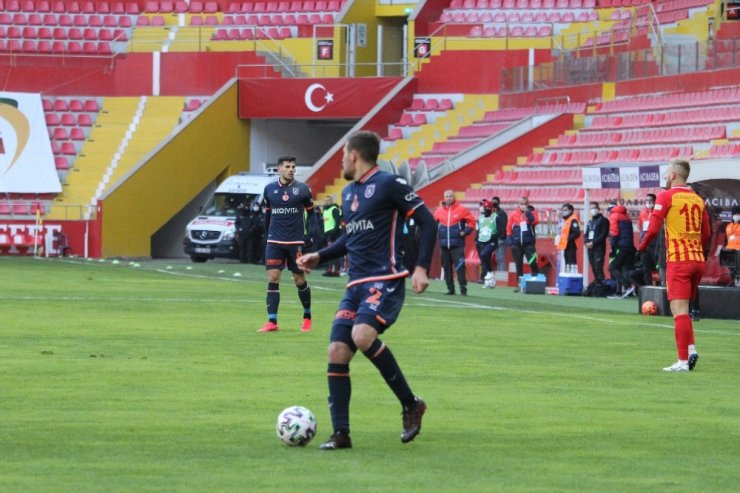 Süper Lig: Kayserispor: 2 - Medipol Başakşehir: 0 (Maç sonucu)