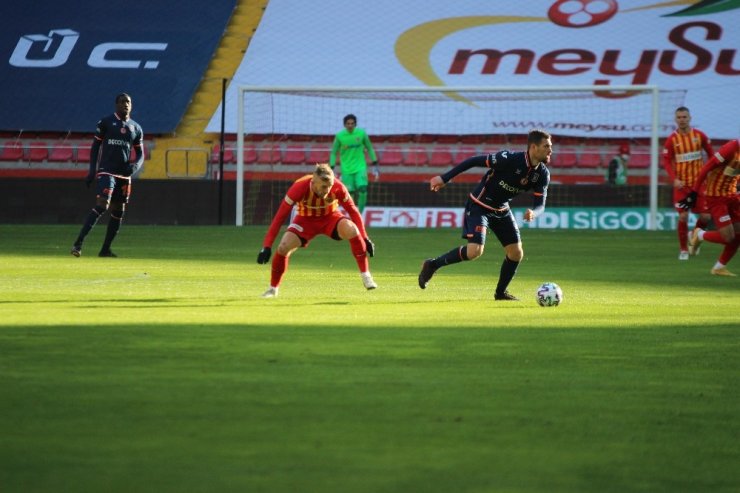 Süper Lig: Kayserispor: 0 - M.Başakşehir: 0 (Maç devam ediyor)