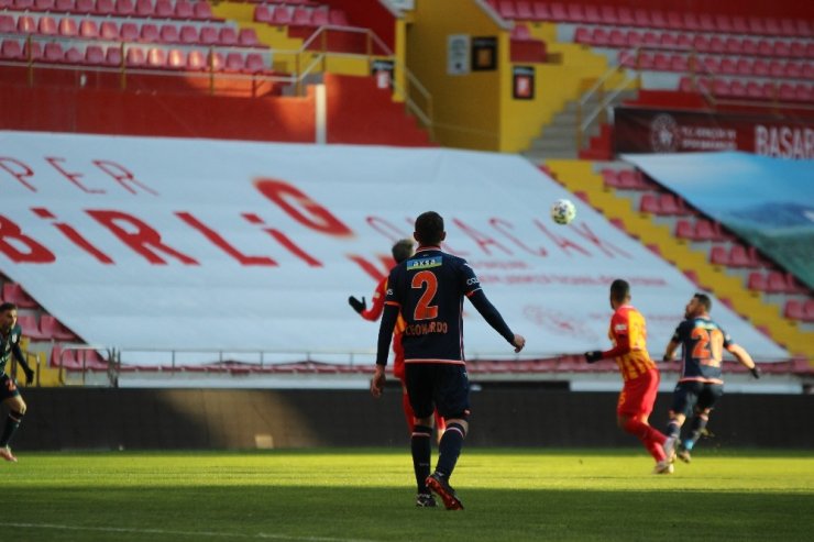 Süper Lig: Kayserispor: 0 - M.Başakşehir: 0 (Maç devam ediyor)