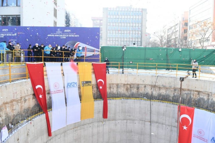 AKM-Gar-Kızılay metrosu Kızılay kesiminde kazı başladı