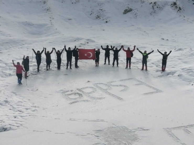 Milli sporcu adayları eksi 15’te doğa yürüyüşü yaptı